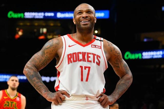 中欧体育官方网站-多项数据创火箭生涯新低 塔克的作用却越来越大？